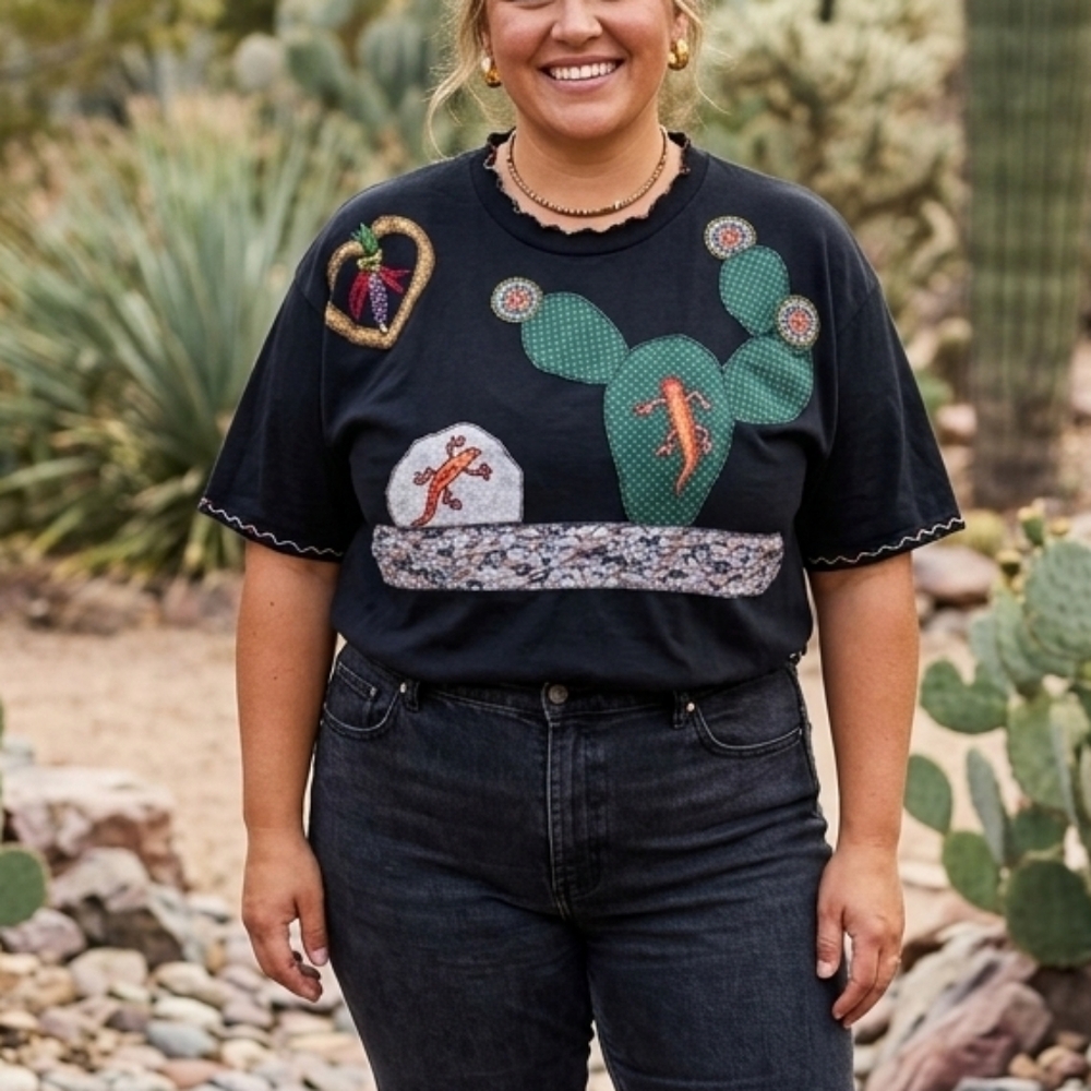 Vintage Southwestern Applique Tee L/XL Black Cactus Lizard  Art Shirt Oversized